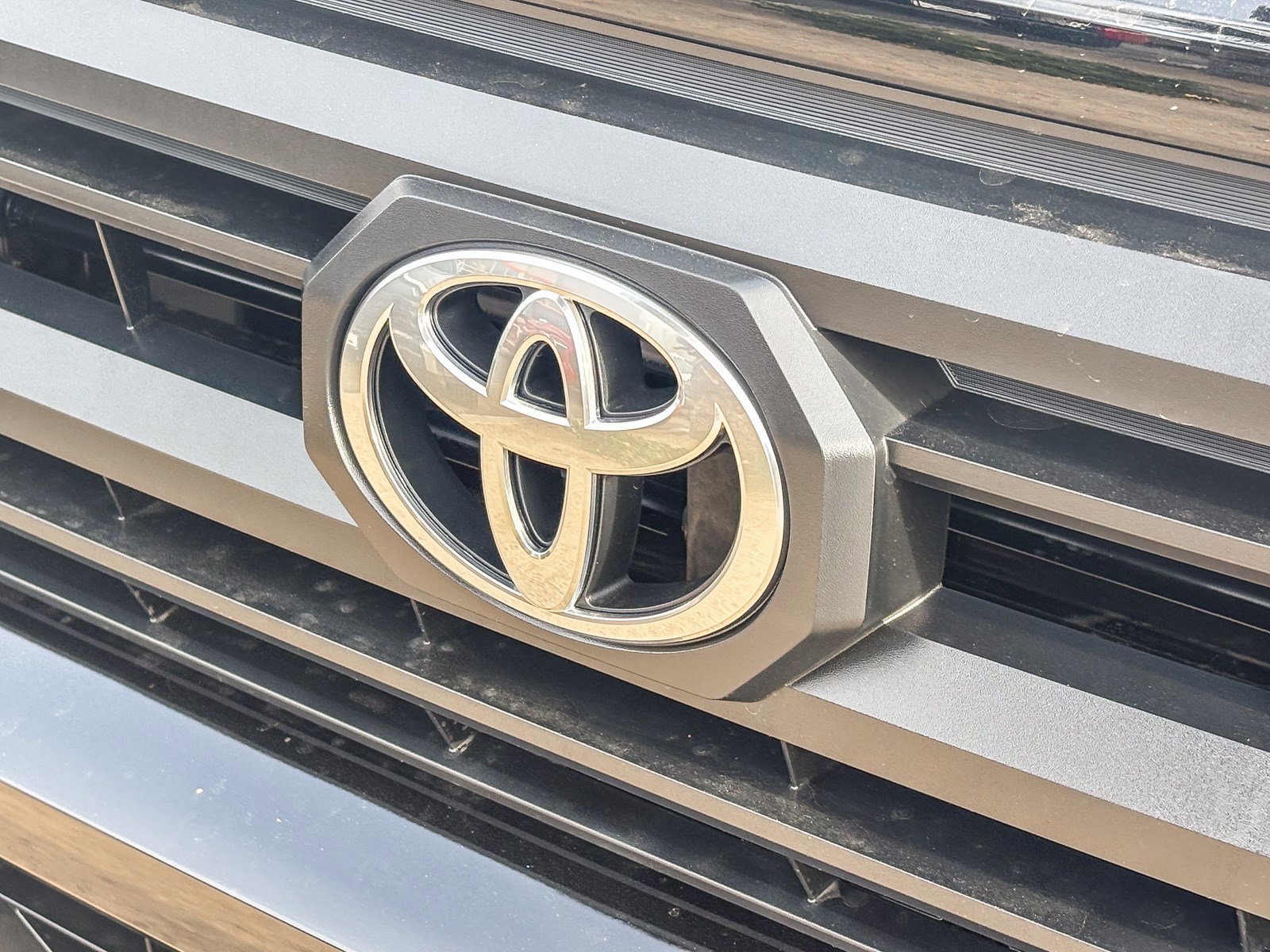 2026 Toyota Tacoma SR5 - Photo 9