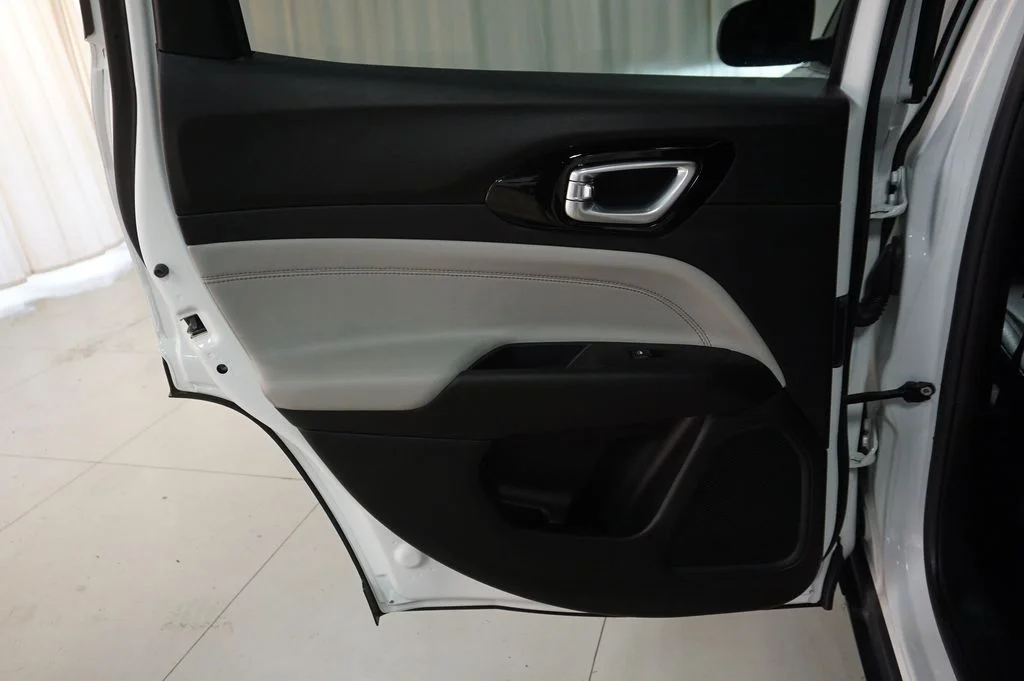 Used 2024 Bright White Clearcoat Jeep Limited image 30