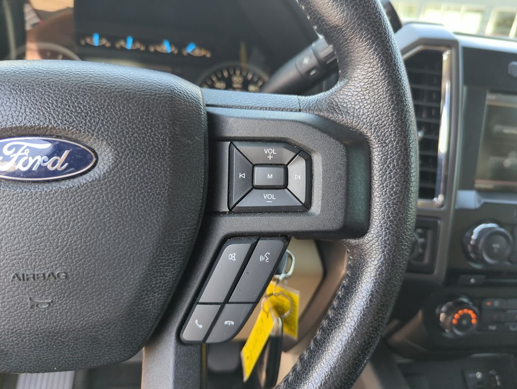 Used 2015 Red Ford XLT image 38