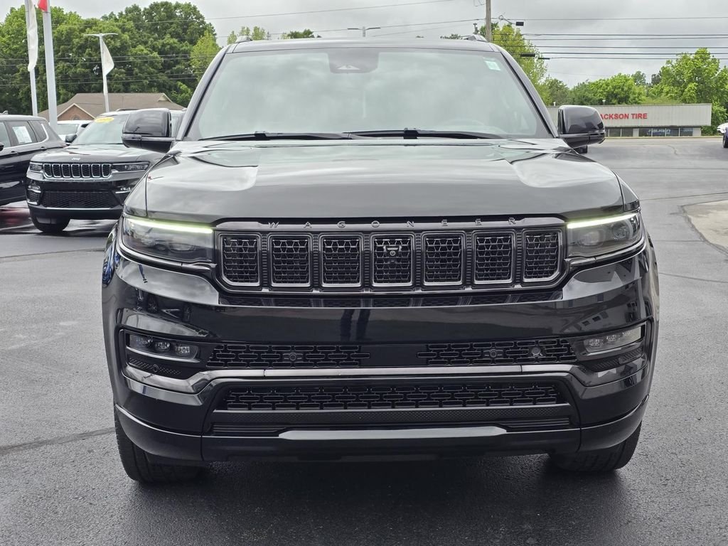 Used 2024 Diamond Black Crystal Pearlcoat Jeep Series III Obsidian image 2