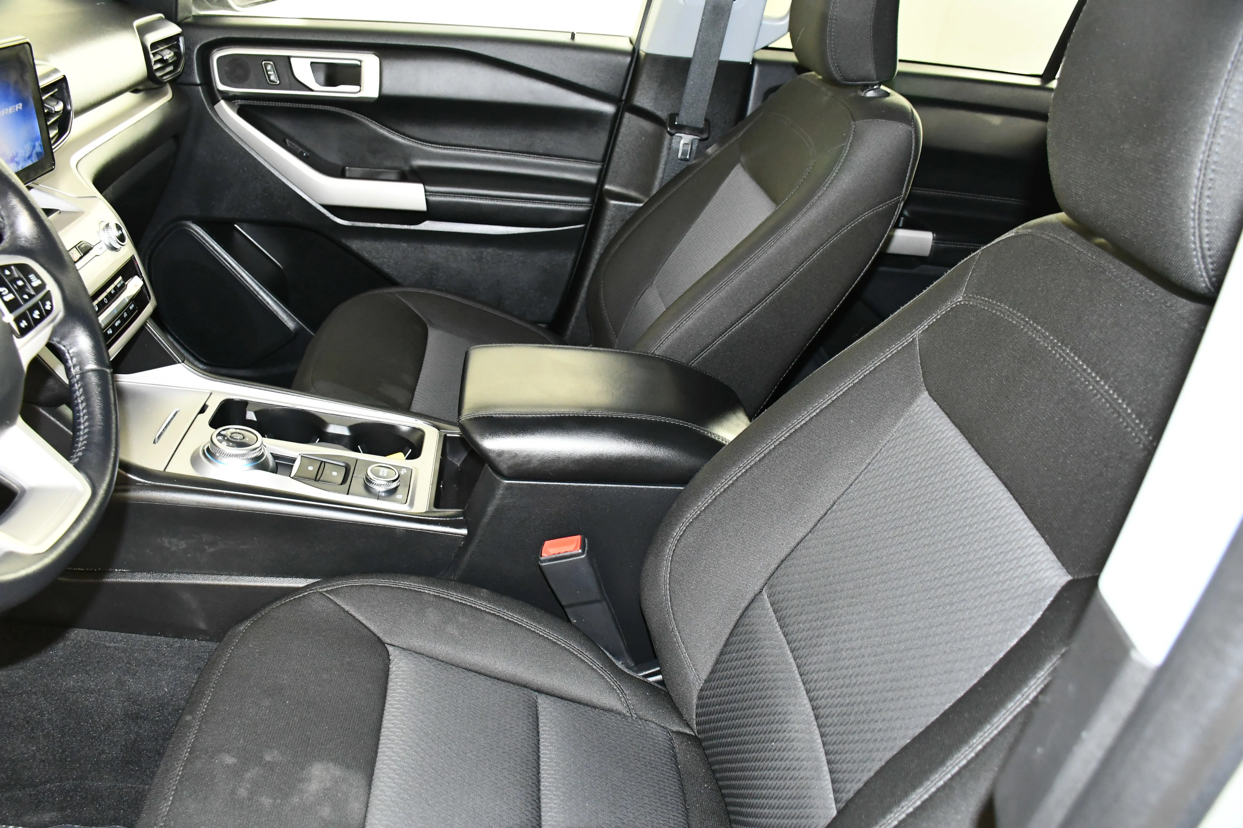 Used 2023 Silver Metallic Ford XLT image 37