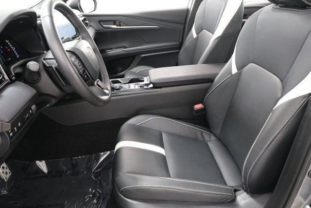 Certified Used 2025 PRECIOUS METAL Toyota  image 52