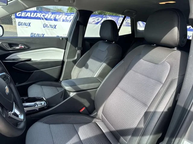 Used 2025 Gray Chevrolet LT image 37