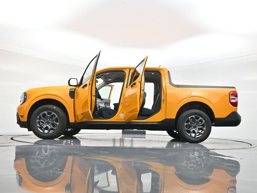 New 2026 Orange Fury Metallic Tri-Coat Ford XLT image 46
