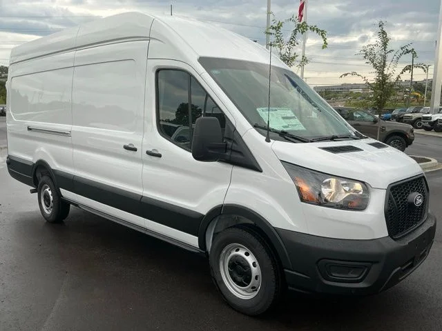 New 2026 Oxford White Ford Cargo Van image 9