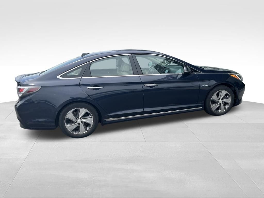 Used 2017 Blue Hyundai Limited image 11