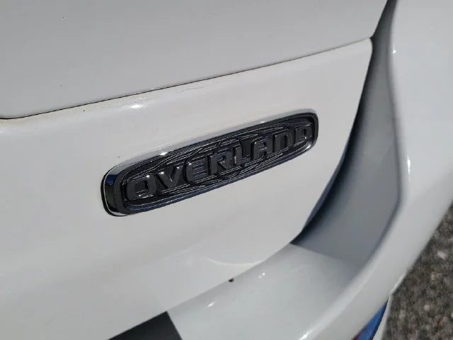 2023 Jeep Grand Cherokee Overland - Photo 8