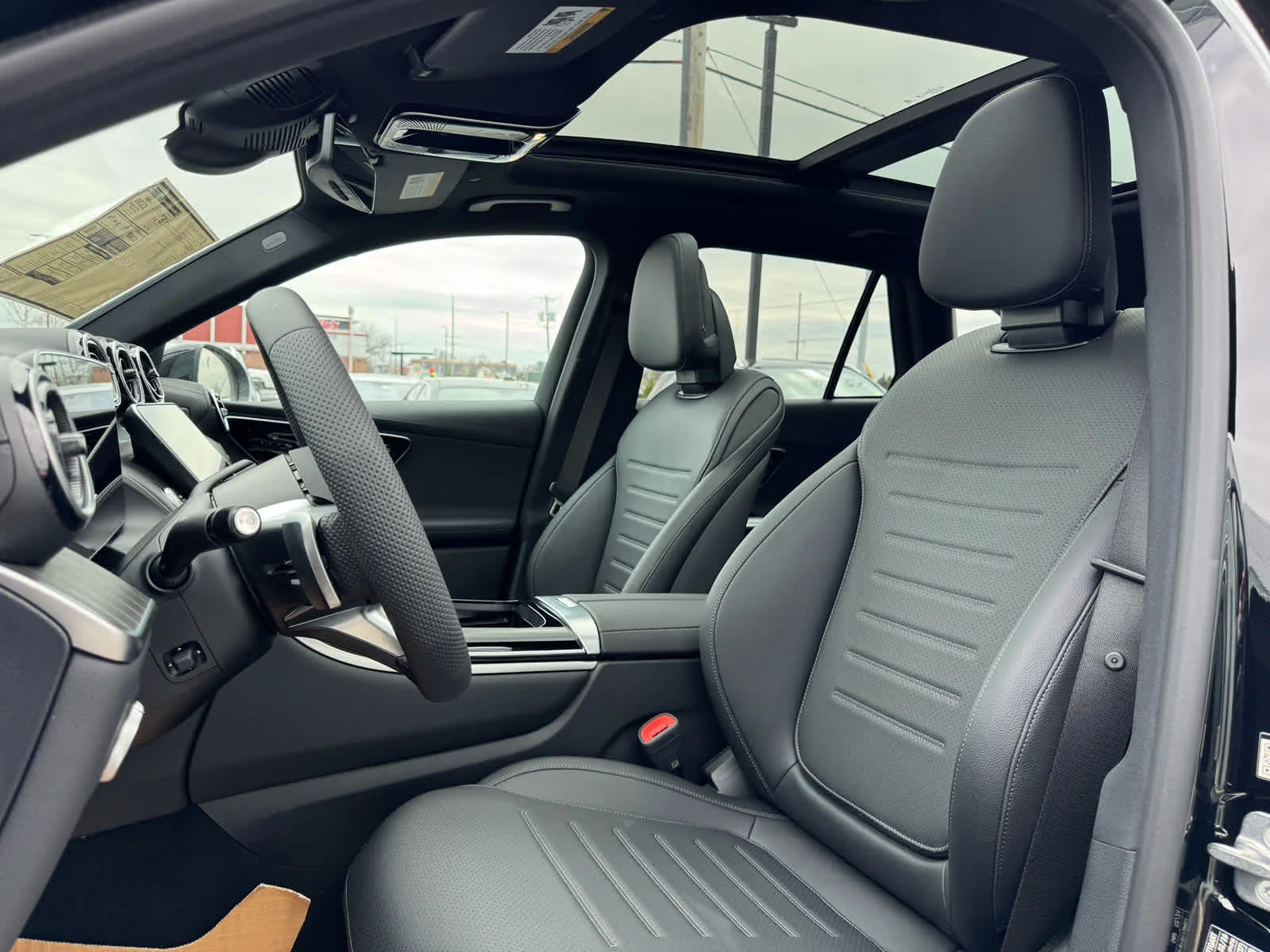 New 2026 Black Mercedes-Benz GLC 300 image 15