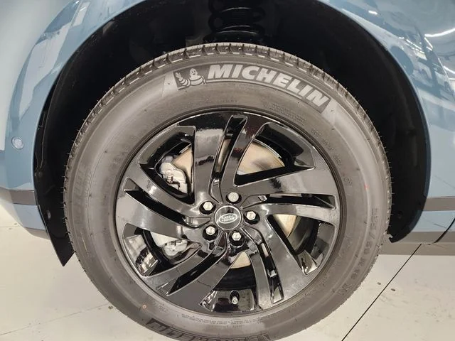 Used 2026 Blue Land Rover S image 8