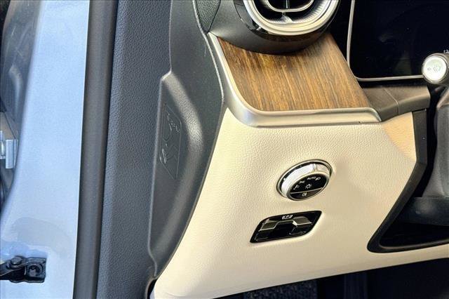 New 2026 Cirrus Silver Metallic Mercedes-Benz GLC 300 image 40