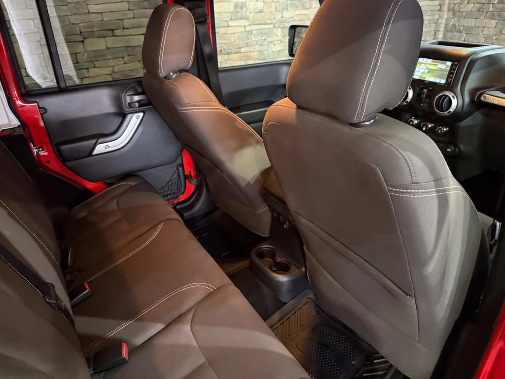 Used 2018 Firecracker Red Clearcoat Jeep Unlimited Sahara image 4