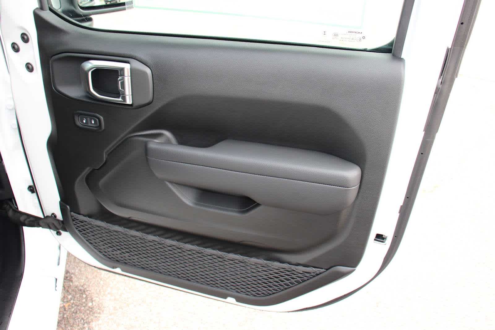 2025 Jeep Gladiator Sport S - Photo 40