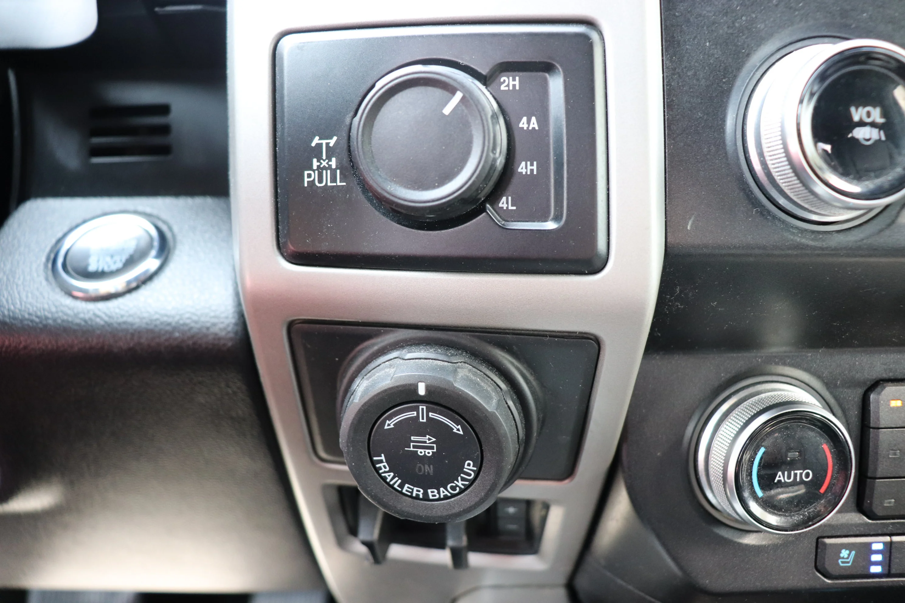 Certified Used 2019 Black Ford Lariat 4WD SuperCrew 5.5