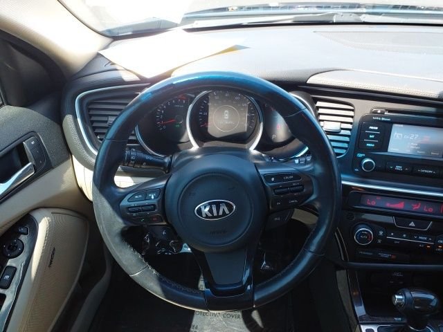 Used 2015 Black Kia EX image 8