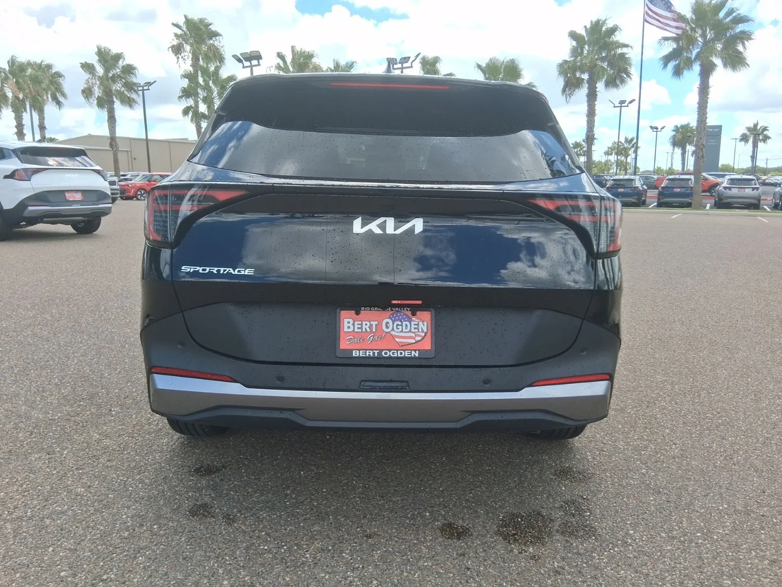 New 2026 Black Kia LX image 5