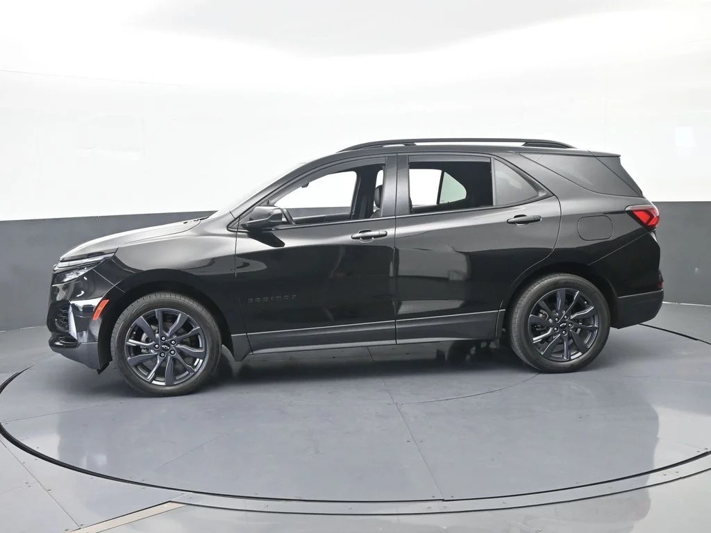 Used 2024 Mosaic Black Metallic Chevrolet RS image 6