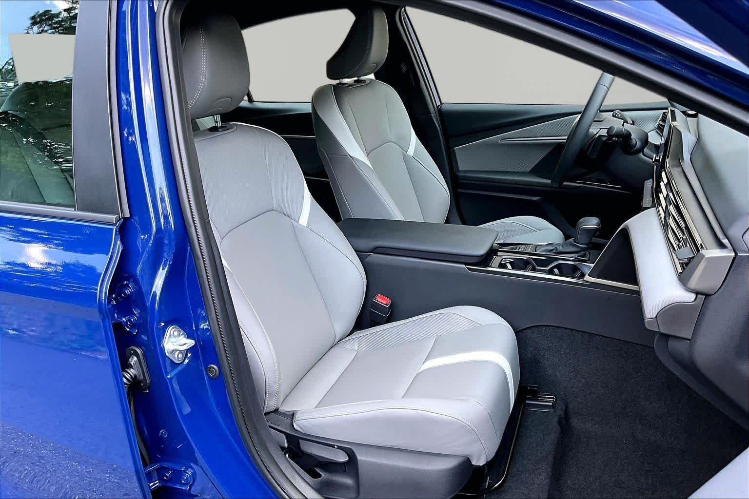 Used 2025 Reservoir Blue Toyota SE image 9
