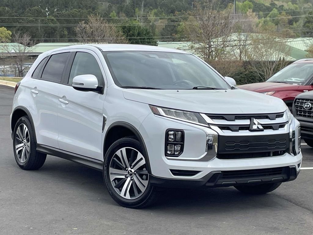 2024 Mitsubishi Outlander Sport 2.0 SE AWC CVT's photo