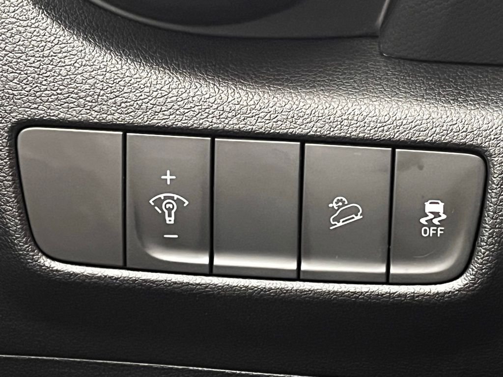 2023 Hyundai Kona SEL - Photo 24