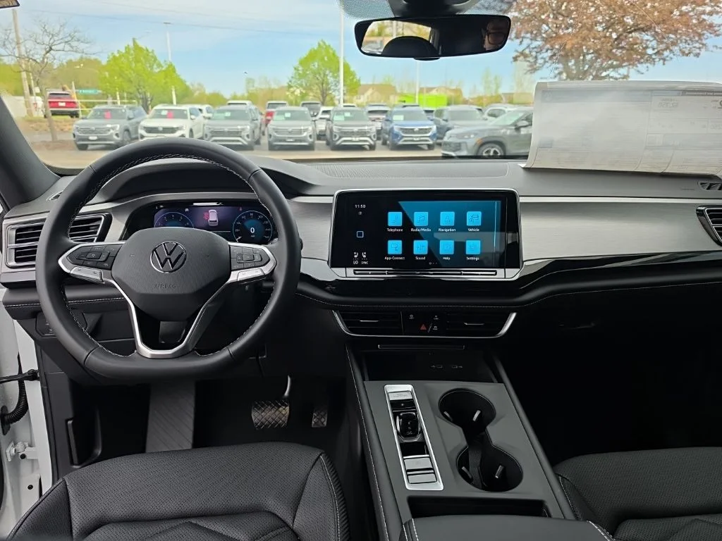 New 2026 Opal White Pearl Volkswagen 2.0T SE image 17