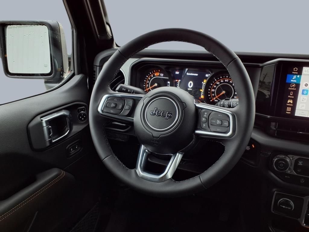 2025 Jeep Wrangler 4-Door Sahara - Photo 13