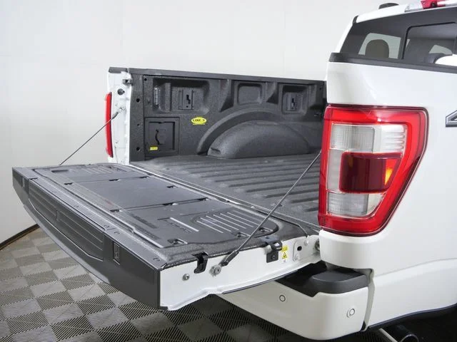 Used 2021 White Ford Platinum image 17