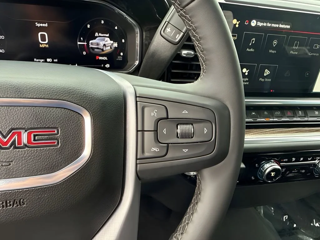 Used 2026 Onyx Black GMC Elevation image 17