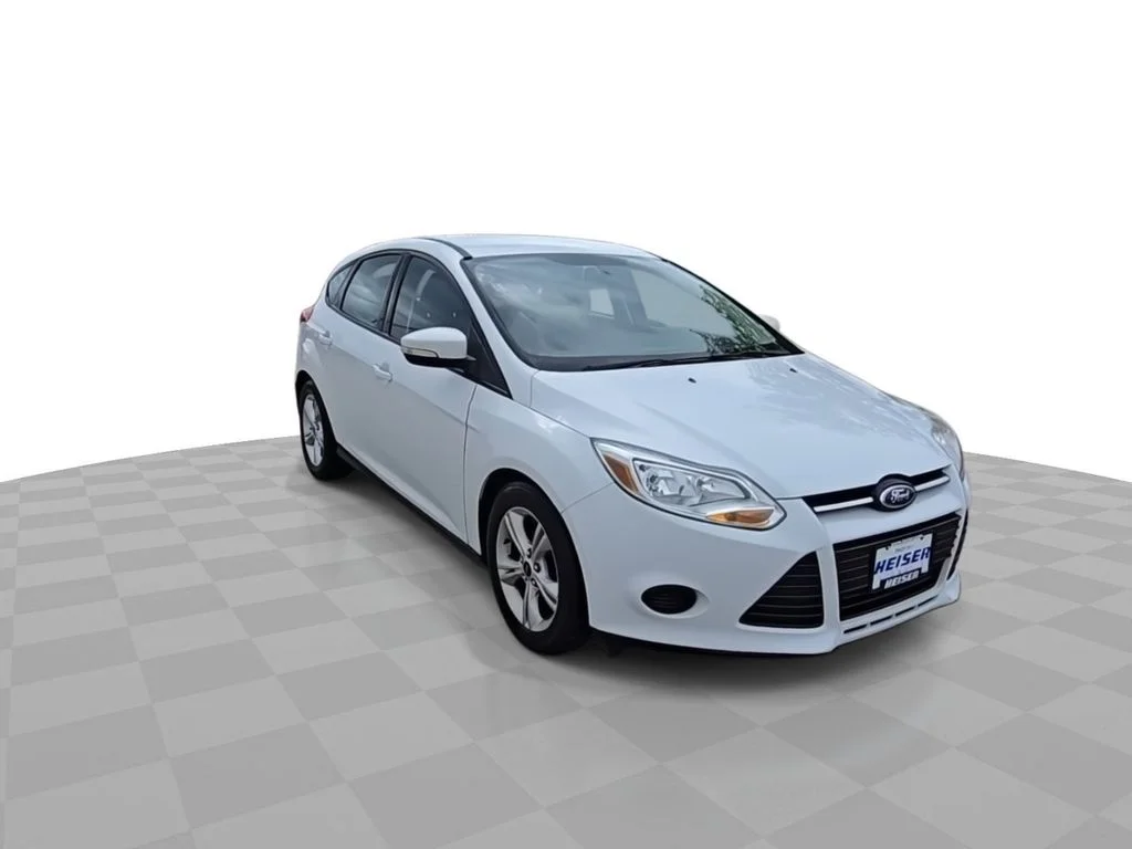 Used 2014 Ford Focus SE with VIN 1FADP3K24EL449111 for sale in West Allis, WI