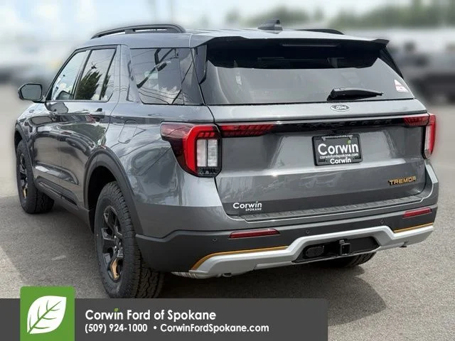New 2026 Carbonized Gray Metallic Ford Tremor image 14