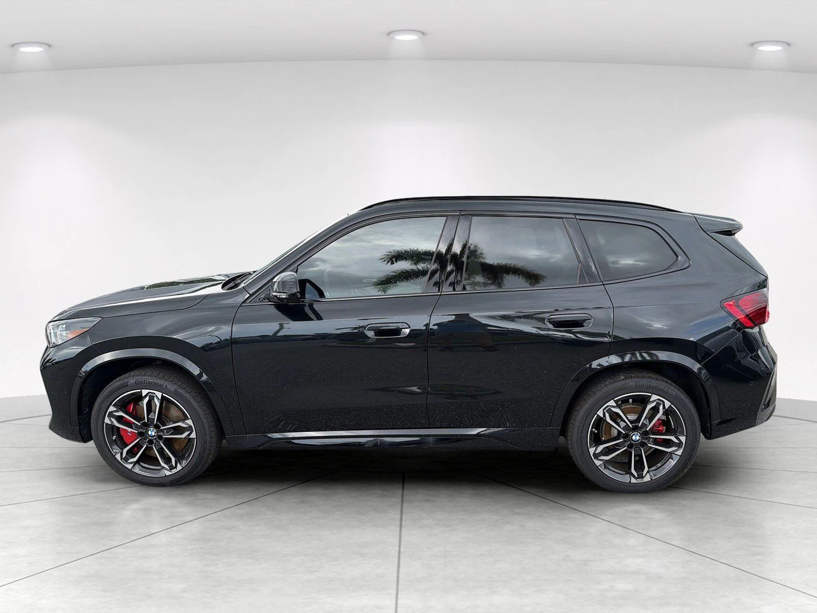 New 2026 Black Sapphire Metallic BMW xDrive28i image 7