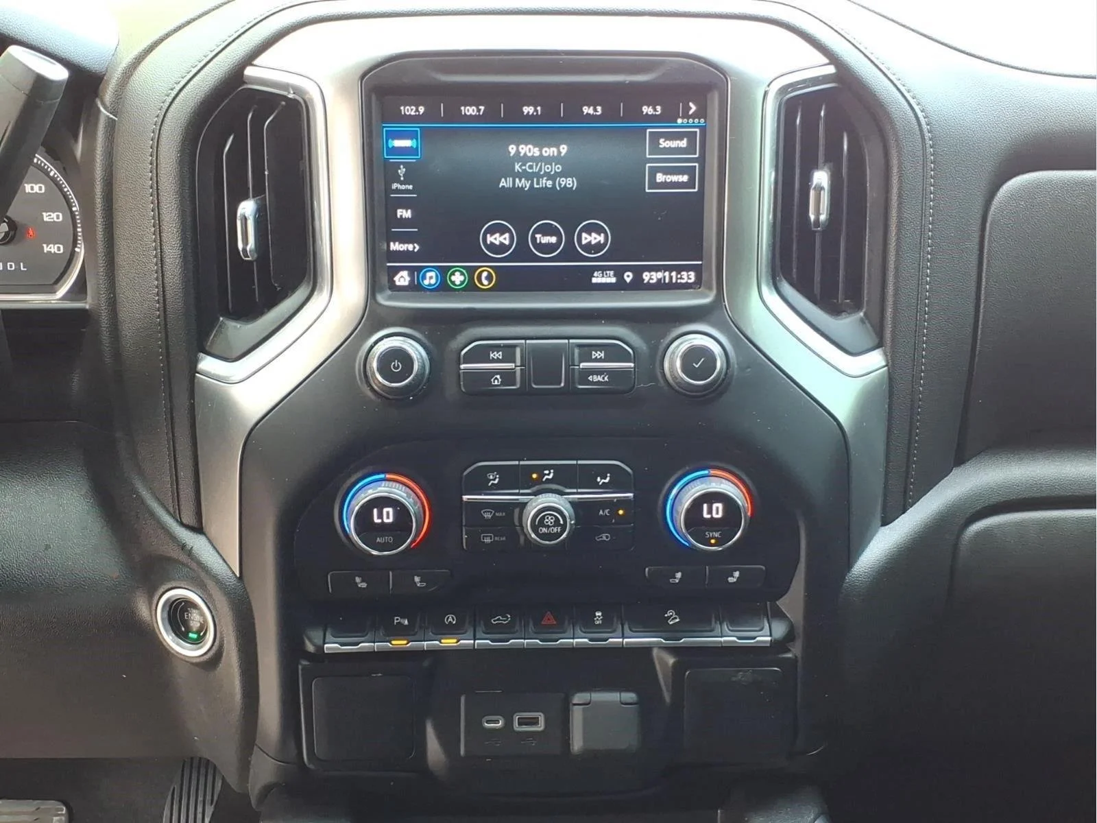 Used 2022 SUMMIT WHITE Chevrolet RST image 13
