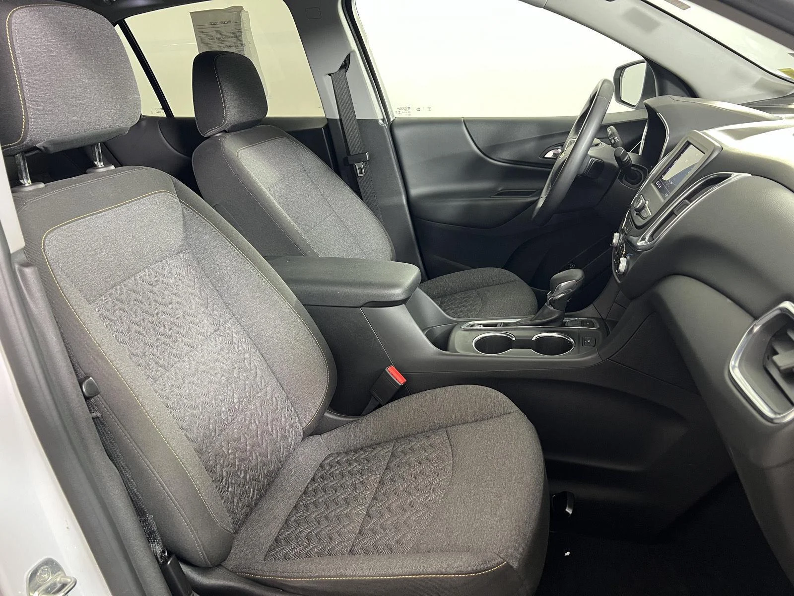 Used 2022 Summit White Chevrolet LT image 22