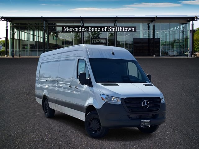 New 2026 Arctic White Mercedes-Benz Cargo 170 WB image 1