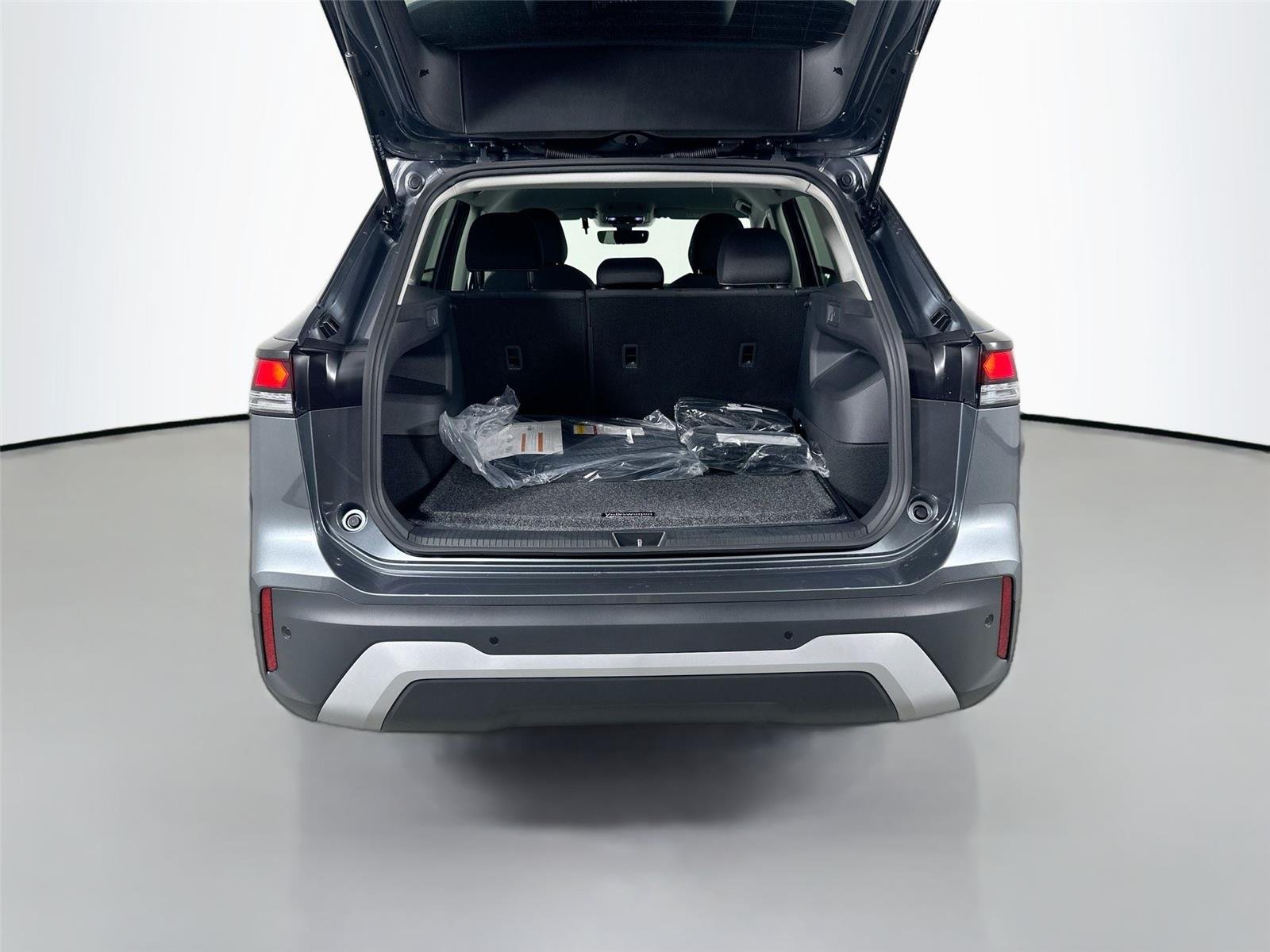 New 2026 Platinum Gray Metallic Volkswagen S image 24