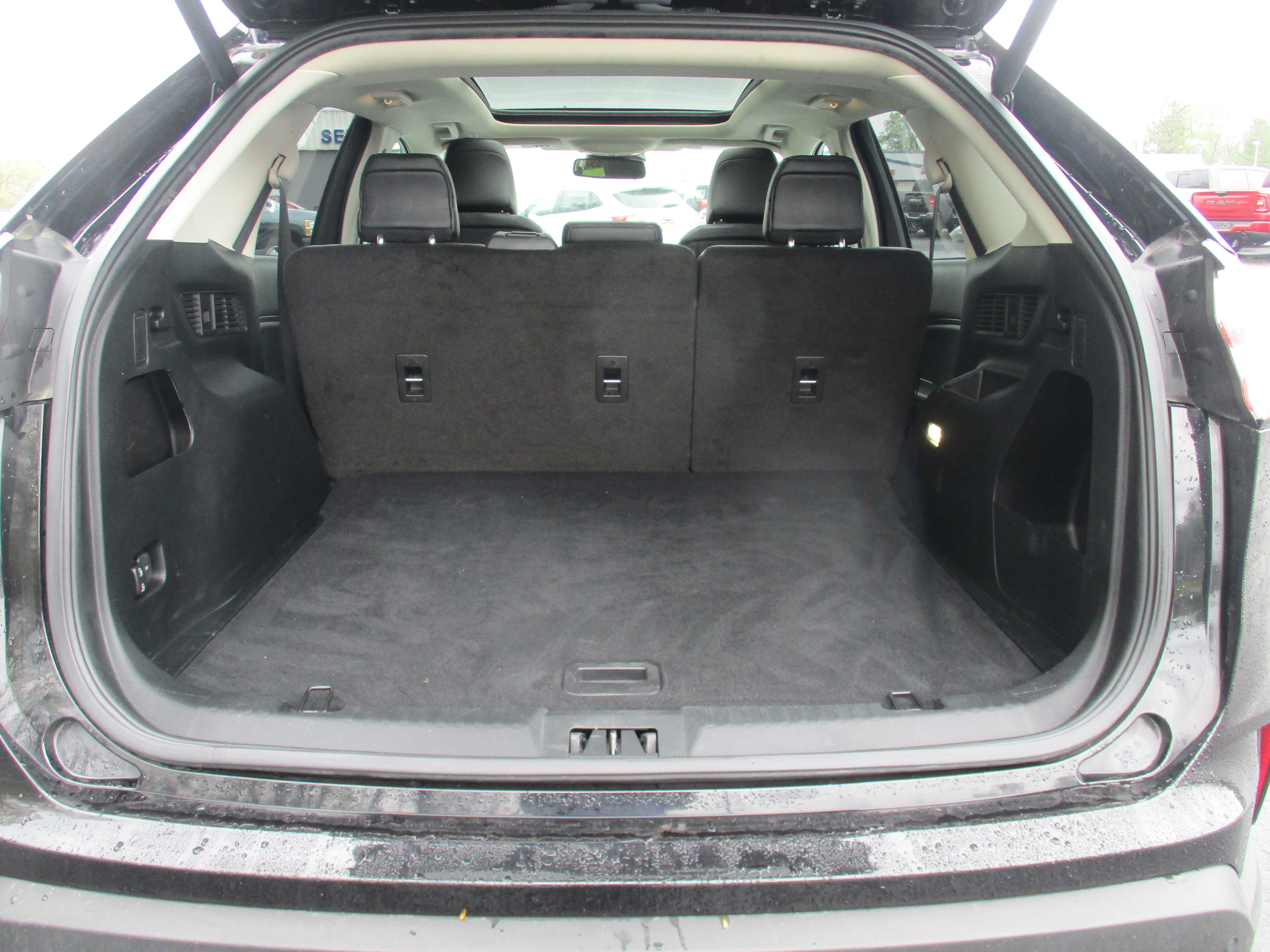 Used 2023 Agate Black Metallic Ford SEL image 44