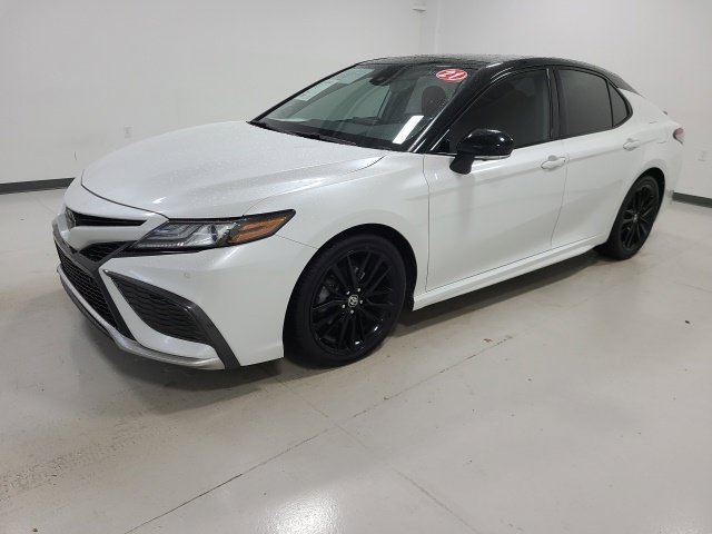 Certified Used 2021 Wind Chill Pearl/Midnight Black Metallic Toyota XSE V6 image 3