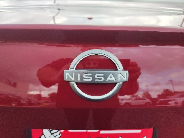 Used 2025 Red Nissan 2.5 SV image 29
