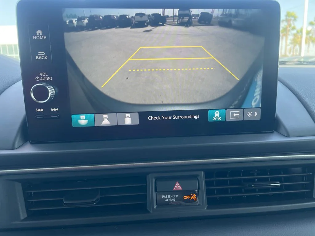 Used 2025 Gray Honda EX-L image 17