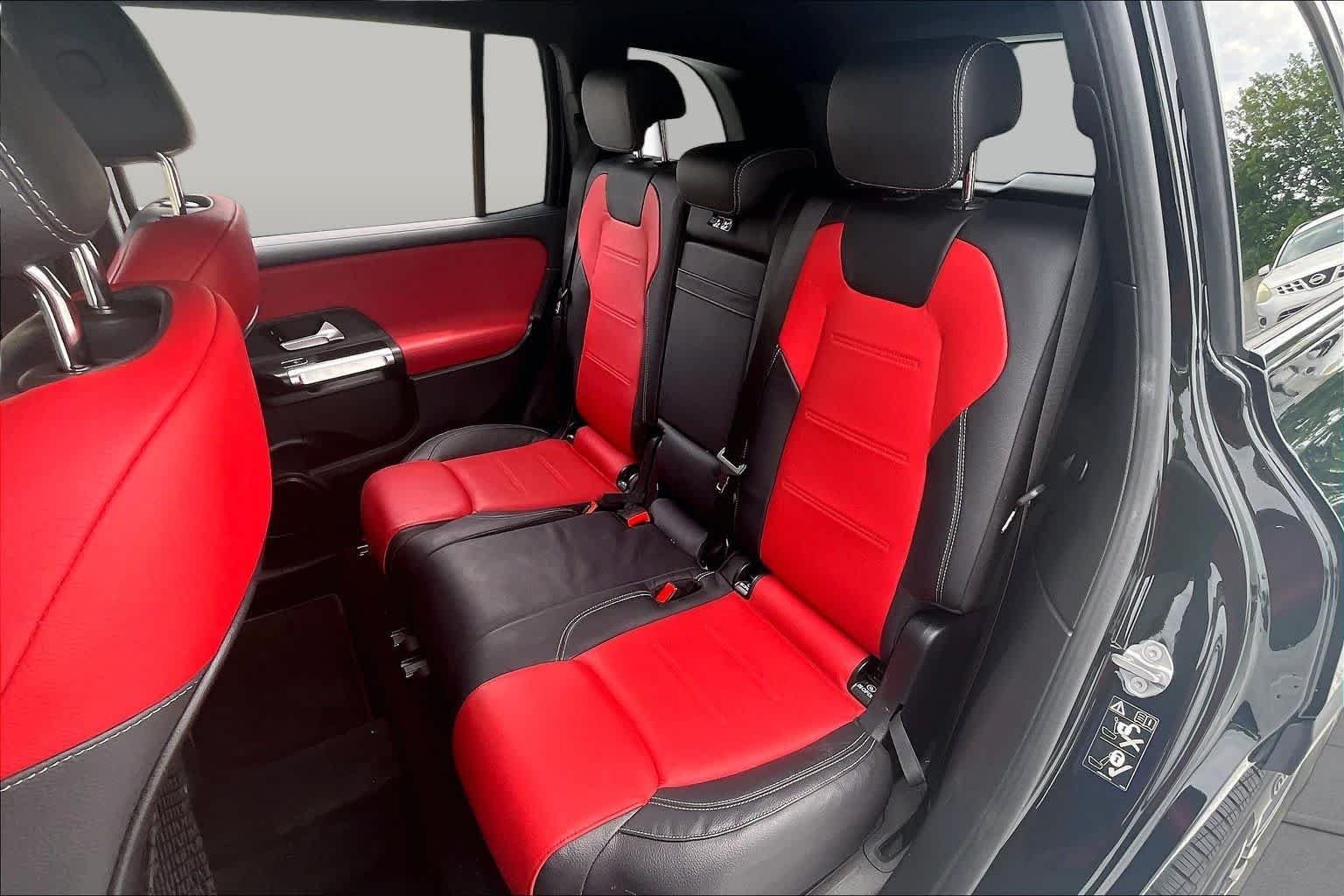 Used 2021 Night Black Mercedes-Benz GLB 250 image 21