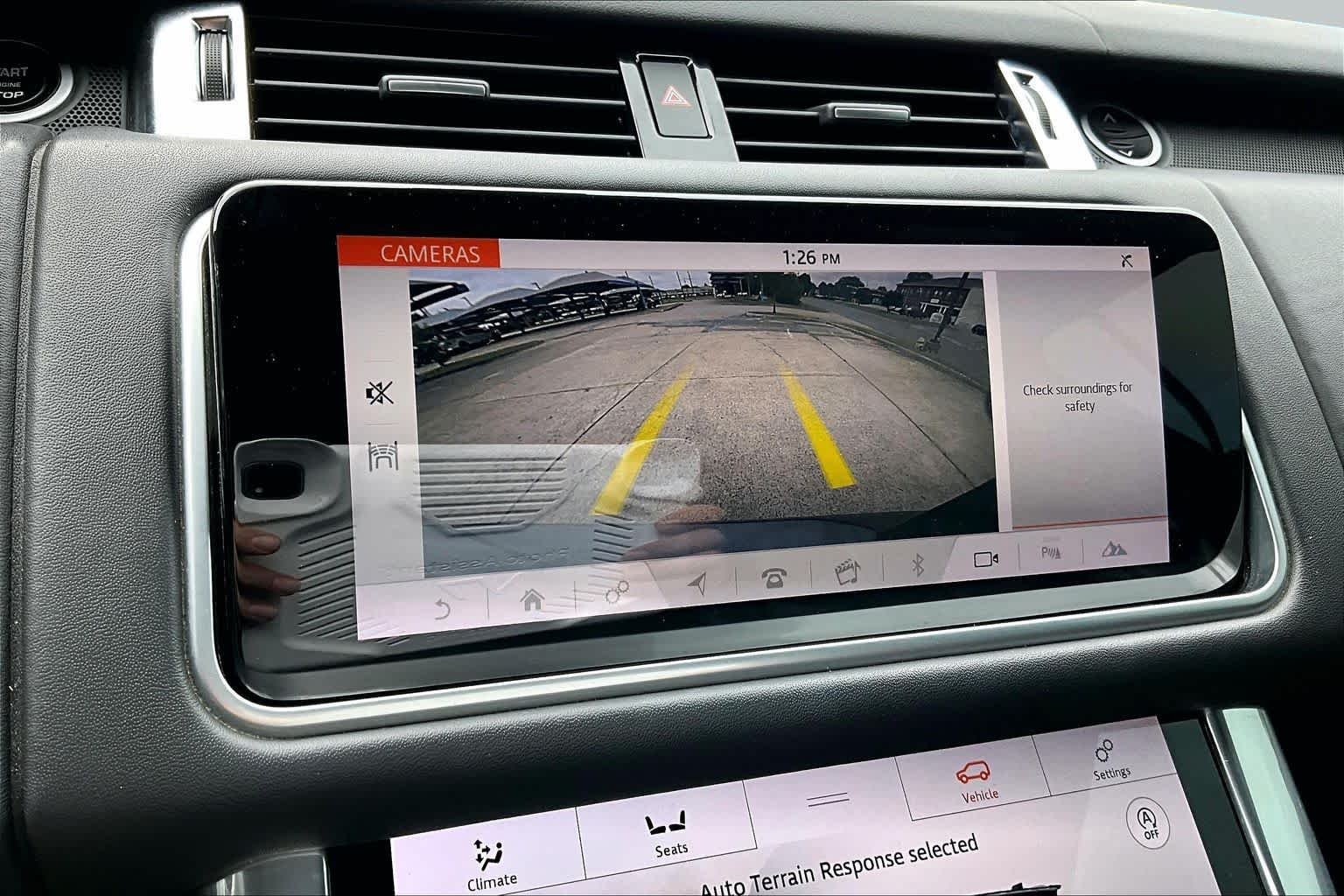 Used 2019 Corris Gray Metallic Land Rover Dynamic image 27