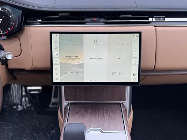 New 2026 Charente Grey Land Rover SE image 26