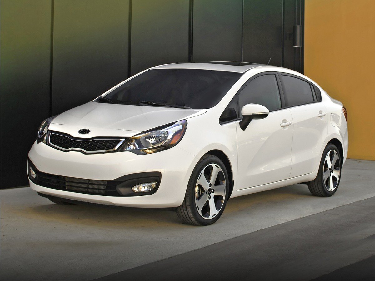 Used 2013 Brown Kia EX image 1