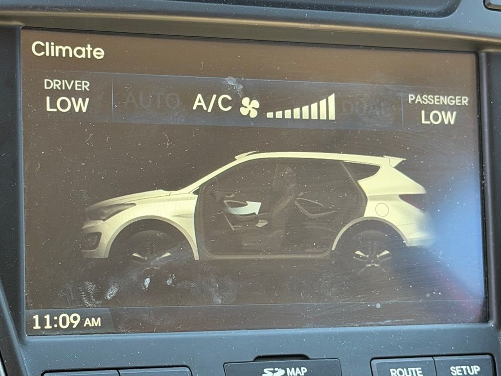 Used 2014 Red Hyundai Base image 28
