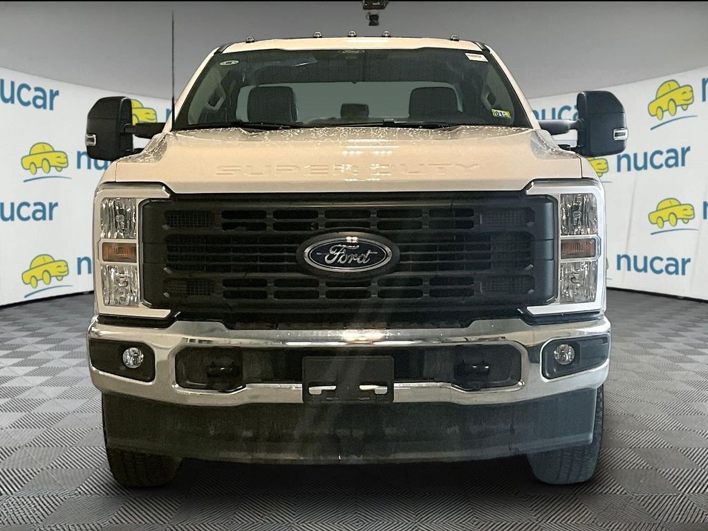 New 2026 Oxford White Ford XL image 3