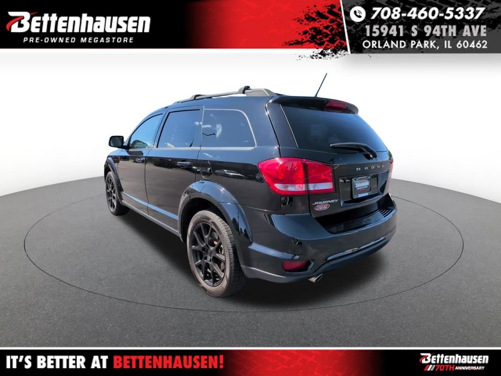 Certified Used 2016 Black Dodge SXT image 11