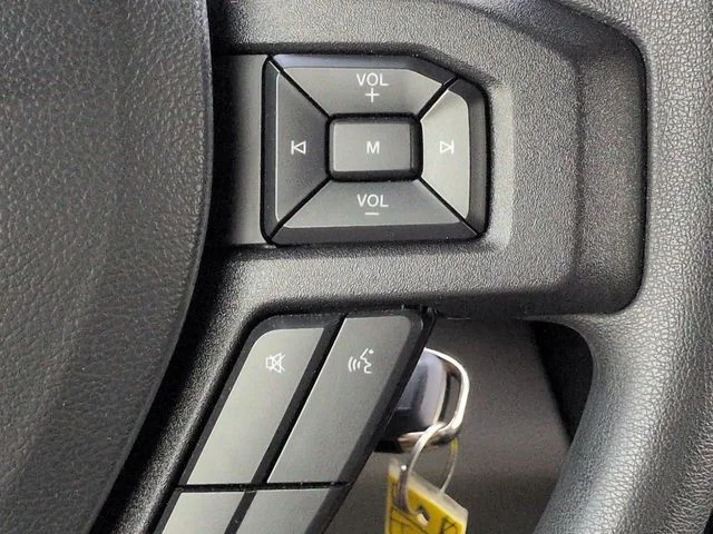 Used 2022 Red Ford XLT image 25