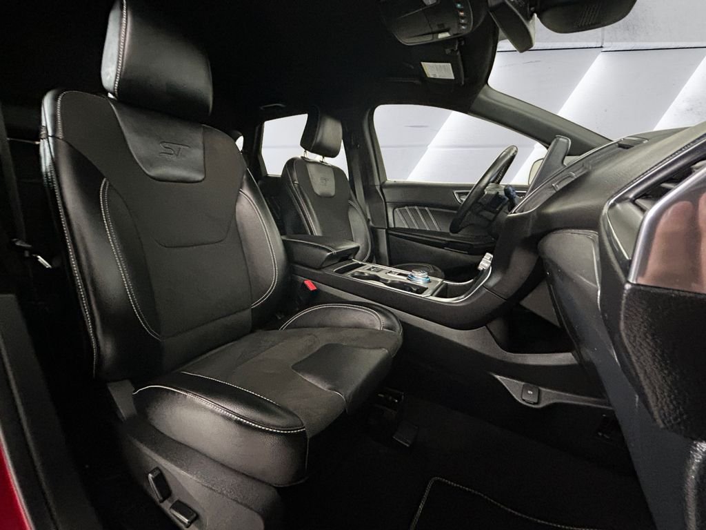 2023 Ford Edge ST - Photo 14