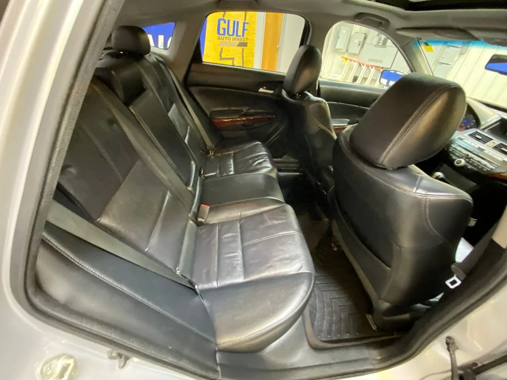 Used 2012 Silver Honda EX-L image 28