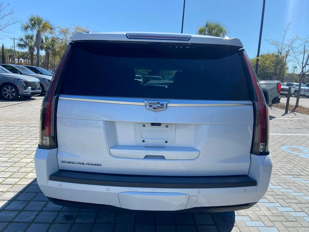 Used 2019 White Cadillac Premium Luxury image 6