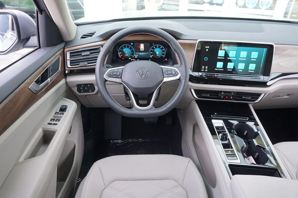 New 2026 Silver Volkswagen SE w/Technology image 14